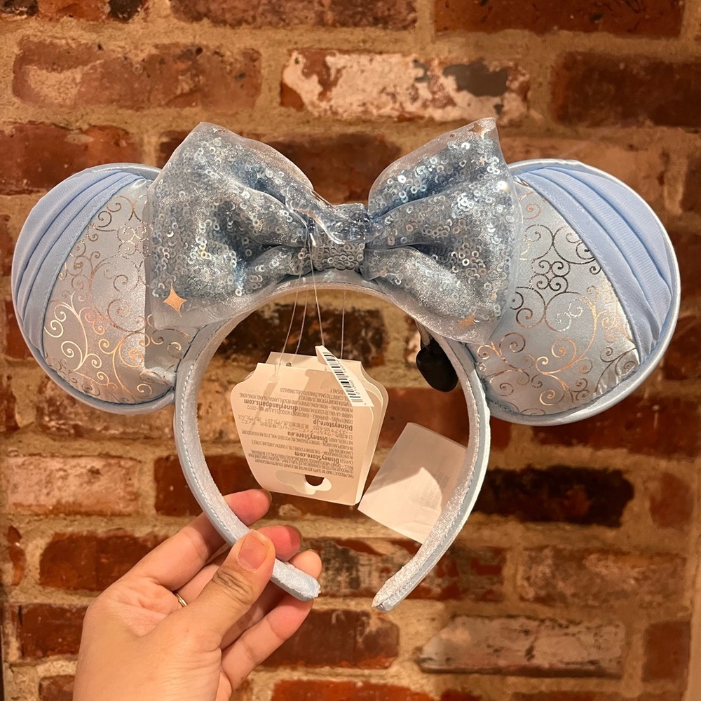 Disney Cinderella Sparkling Blue Mouse Ears Headband NWT